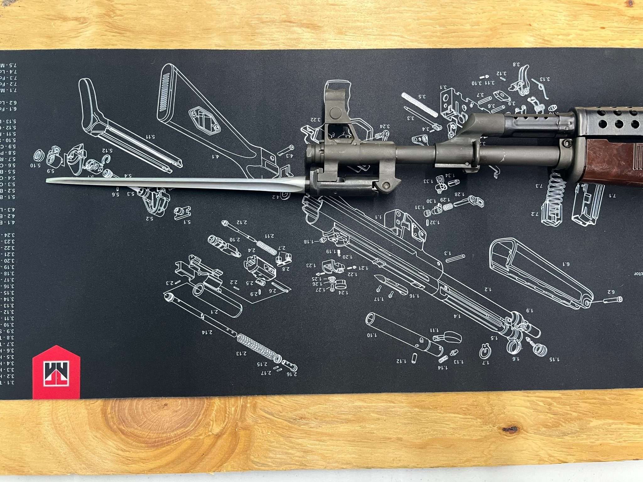 Polytech AKS-762 Underfolder - Axolotl Arms